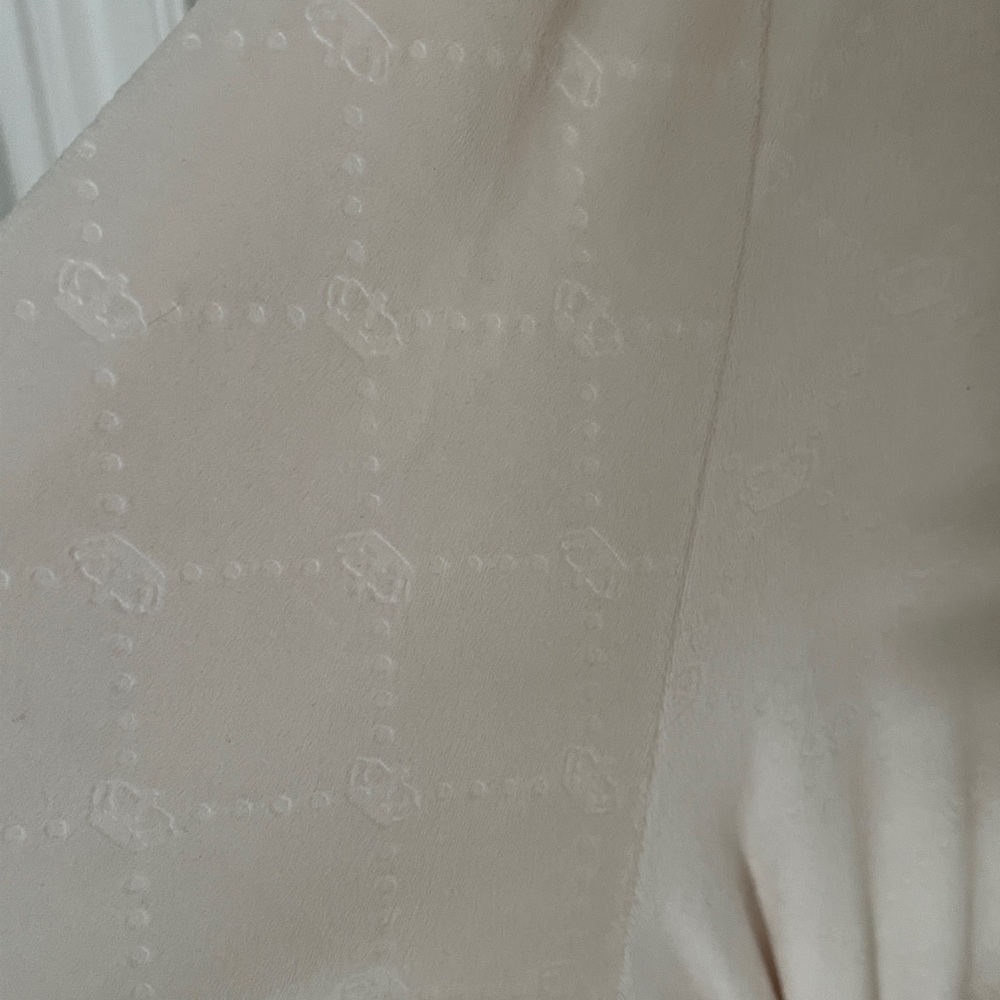 Juicy Couture Cream Robe with Silver Rhinestone Logo - Picture 3 of 5